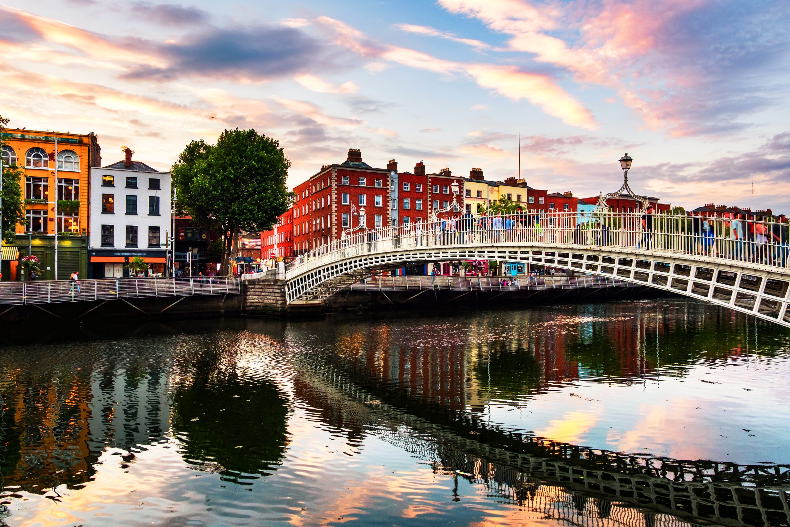 Top 5 Reasons to move to Ireland